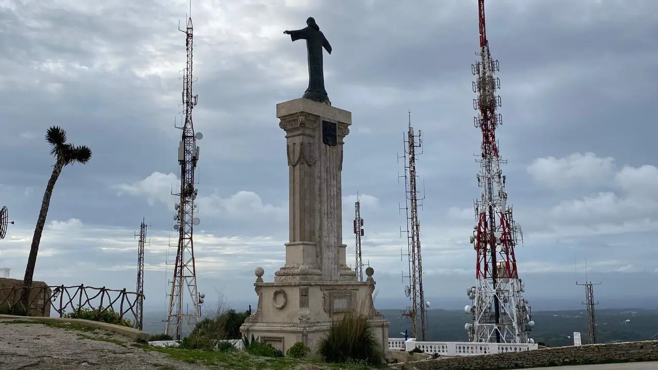 El centre emissor d&rsquo;El Toro, on es va produir la incid&egrave;ncia el&egrave;ctrica
